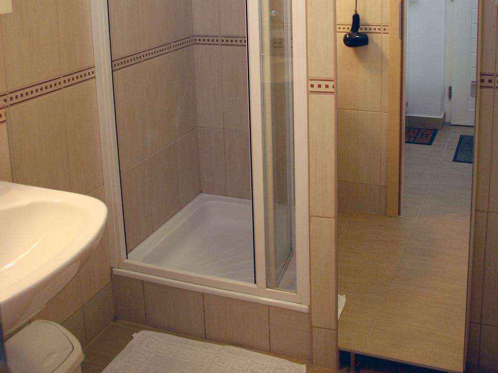 Arriva Apartment, Optional Indoor Parking 부다페스트 외부 사진